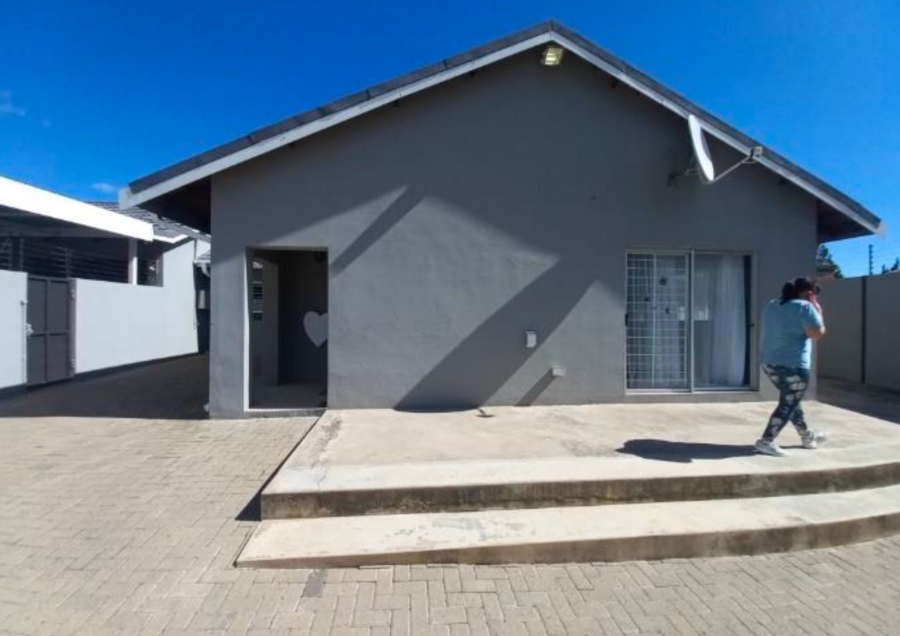4 Bedroom Property for Sale in Bergsig Free State